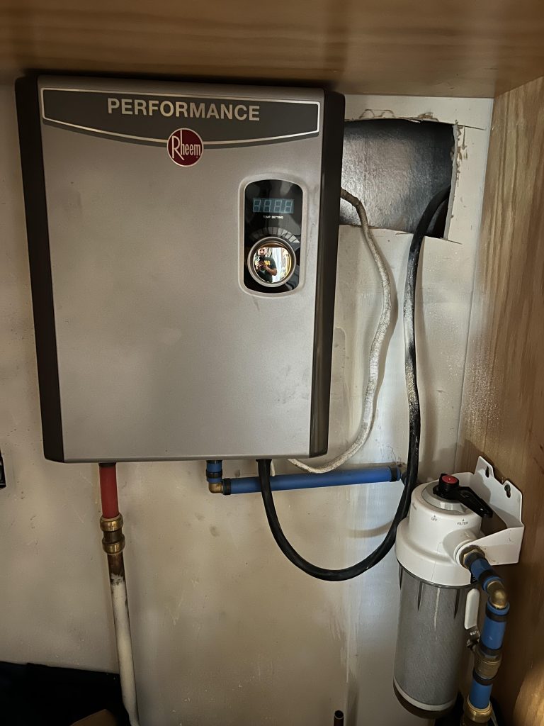 Rheem 18Kw Tankless Water Heater E5 Code: Troubleshooting Guide