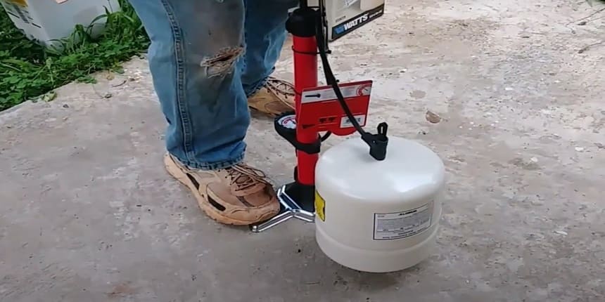 water heater expansion tank pressure setting