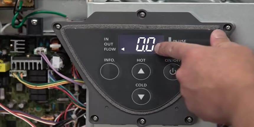 Adjusting tankless water heater Thermostat